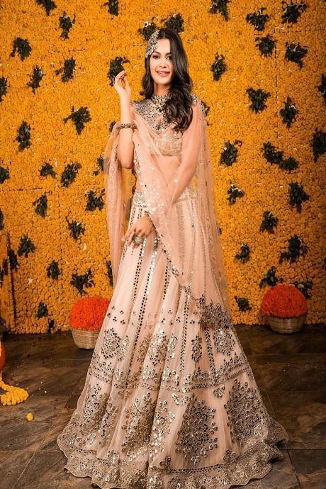 Sabyasachi Lehenga Choli Indian Wedding Dress Designer Lehenga PartyWear  Lehenga | eBay